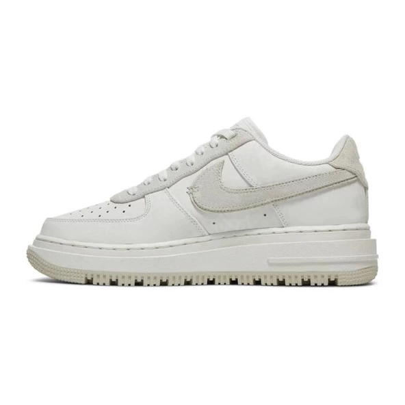 Nike Air Force 1 Luxe Triple White - Resim 2
