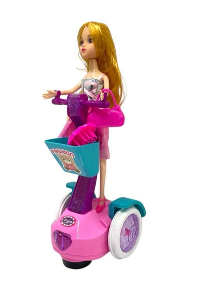Scooter Süren Işıklı Ve Müzikli Çarp Dön Pembe Elbiseli Aksesuarlı Bebek 30 cm ürün görseli 1