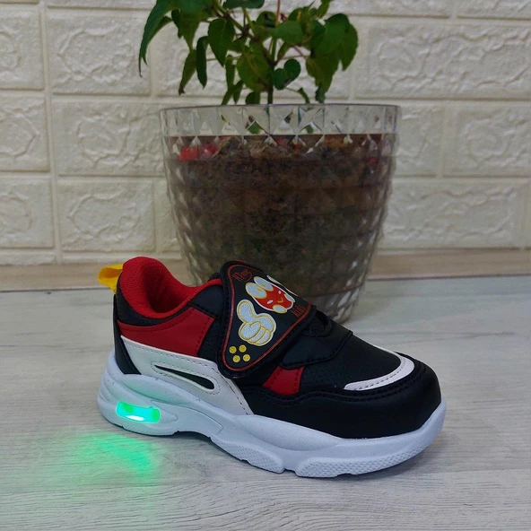 M.P One 3127 Siyah-Kırmızı Işıklı Fuspetli Bebe Spor Ayakkabı ürün görseli 1