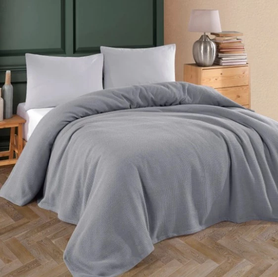 Formeya Renkli Gofret Desen Çift Kişilik Pike Yatak Örtüsü Otel Pike 200x230 cm ürün görseli 1