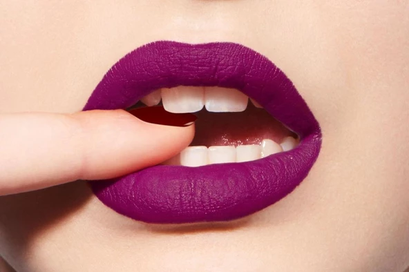 Dior Rouge 789 Superstitious Matte Ruj - Resim 2