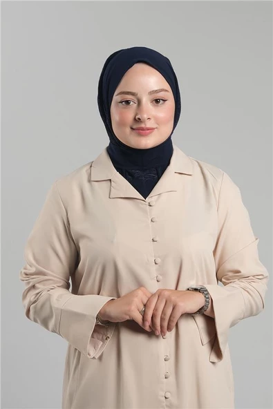 Lacivert Pratik Hazır Geçmeli Tesettür Eşarp Sandy Arkadan Çıtçıtlı Piliseli Hijab 2406_02 ürün görseli 1