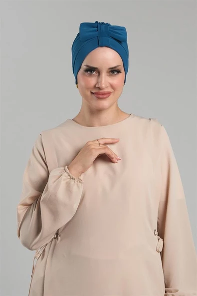 Petrol Mavisi Pratik Hazır Geçmeli Fiyonklu Bone Sandy Çift Taraflı Çapraz 3007B_17 ürün görseli 1