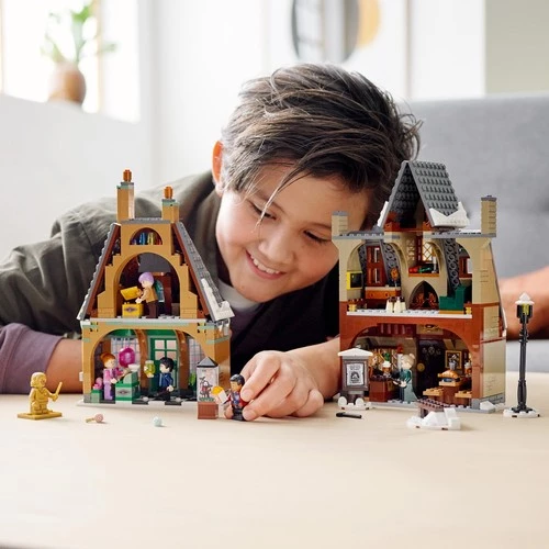 LEGO Harry Potter 76388 Hogsmeade Village Visit - Resim 3