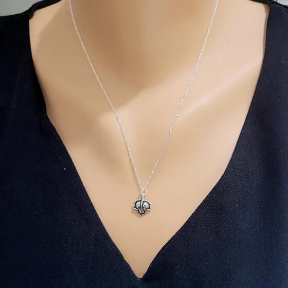 925 Ayar Gümüş Çınar Yaprağı Kolye ürün görseli 1