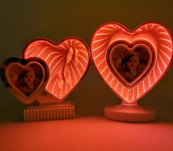 Kalp Tasarimli Led Işikli Ayna Fotoğraf Çercevesi ürün görseli 1