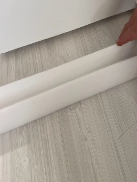 Ygt Ambalaj 1 Adet Geçmeli Kapı Altı Süngeri İzolasyon Soğuk Hava Kesici Toz Önleyici Beyaz ürün görseli 1