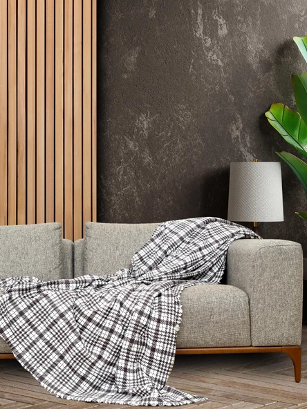 SoftMicro Kazayağı Desenli 130x180 cm Koltuk Örtüsü Şalı, Kanepe Örtüsü, Tv Battaniyesi Siyah Beyaz ürün görseli 1