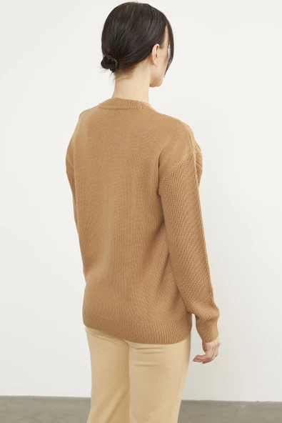 Oversize Kabartma Desenli Triko Kazak - Kamel - Resim 5