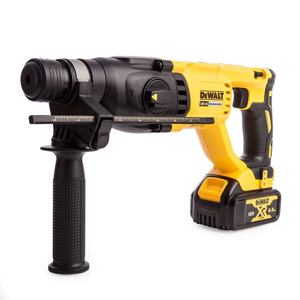 Dewalt DCH133M1 18 VOLT 4 AH ŞARJLI PNÖMATİK MATKAP ürün görseli 1