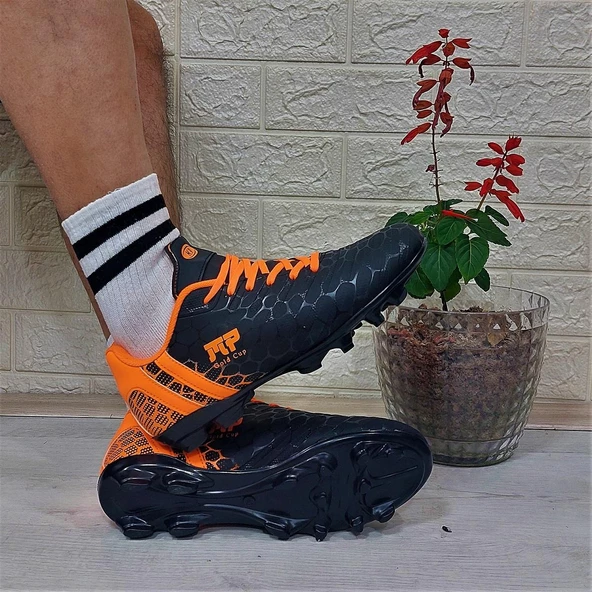 M.P 1357 Siyah-Turunucu Krampon Çimsaha Futbol Ayakkabı ürün görseli 1