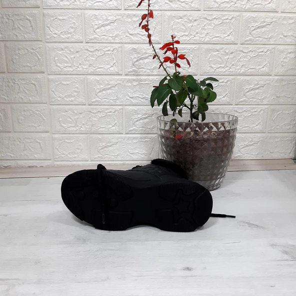 M.P 1408 Siyah Kaymaz Taban 18cm Kısa Bayan Bot - Resim 8