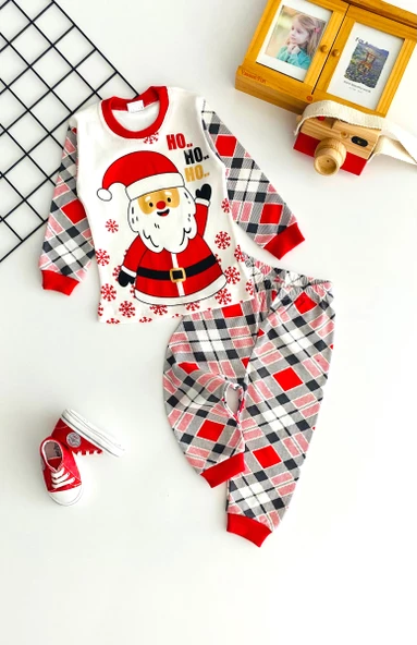 Neşeli Bebekler Yılbaşı Temalı Ekose Baskılı Desen Penye Pijama Takımı ürün görseli 1