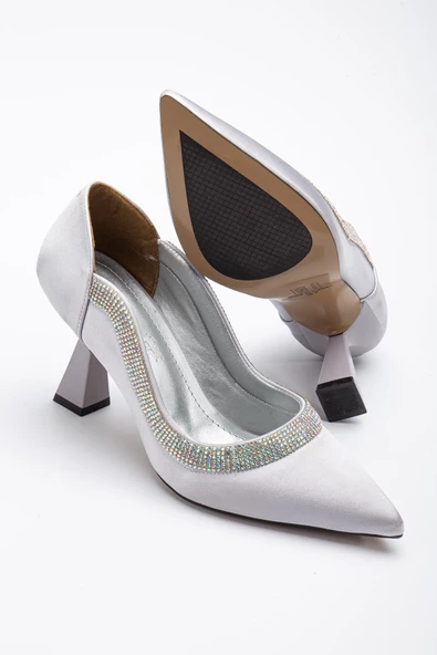 Saten Kalın Sıra Taşlı Gümüş Kadın Kadeh Topuk Stiletto ürün görseli 1