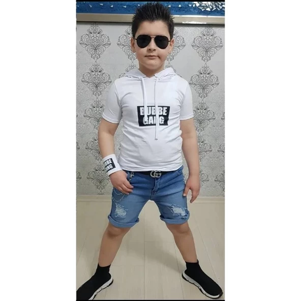 MODAVALS KAPİŞONLU SWEAT BİLEKLİK ZİNCİR AKSESUARLI 4 PARÇA ERKEK ÇOCUK KOT ŞORT KOMBİN - BEYAZ ürün görseli 1