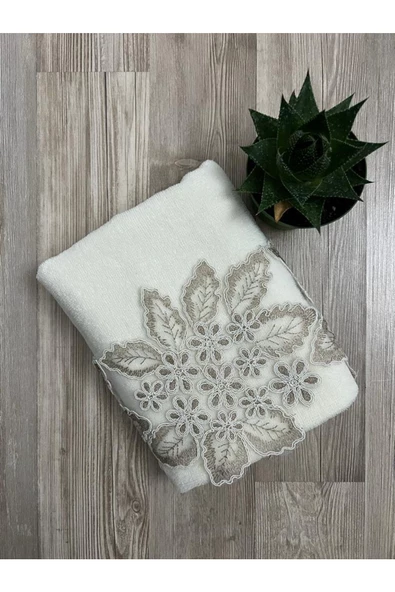 Yaprak Kadife El Ve Yüz Havlusu 50/90cm ürün görseli 1