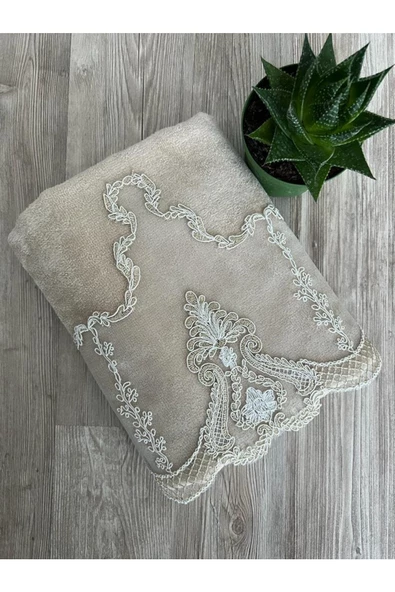 Zara Kadife El Ve Yüz Havlusu 50/90cm ürün görseli 1