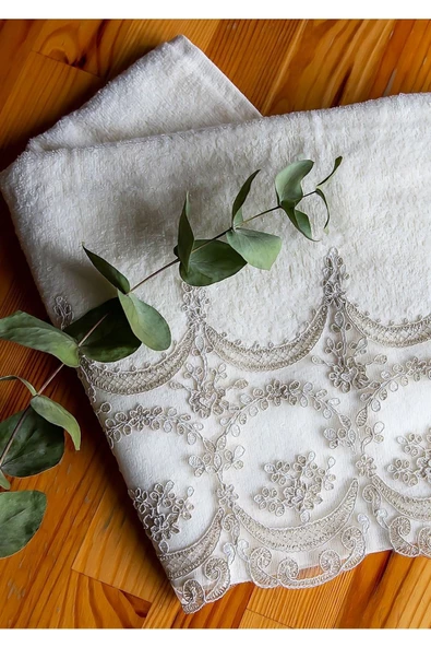 Bella Kadife Fransız Güpürlü El Ve Yüz Havlusu 50/90 Cm ürün görseli 1