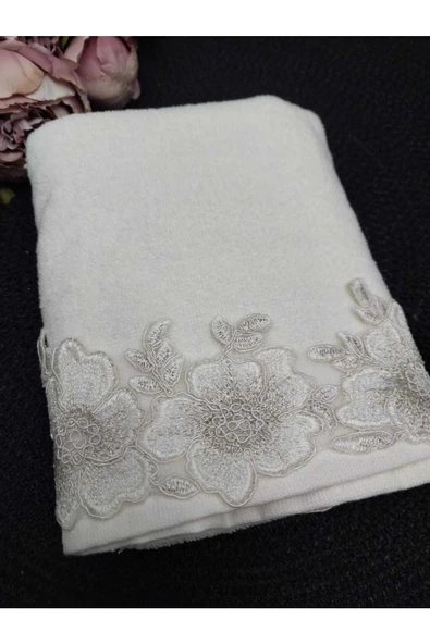 Gülden Kadife Krem El Ve Yüz Havlusu 50/90cm ürün görseli 1