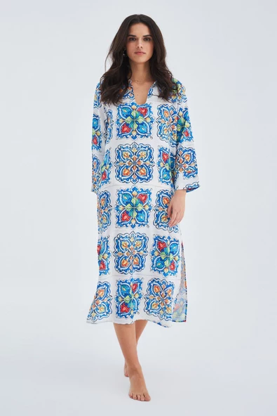 Peraluna RIA CAFTAN Çini Desenli 123 CM Derin Yırtmaçlı Saten Kadın Kaftan - Çok Renkli ürün görseli 1