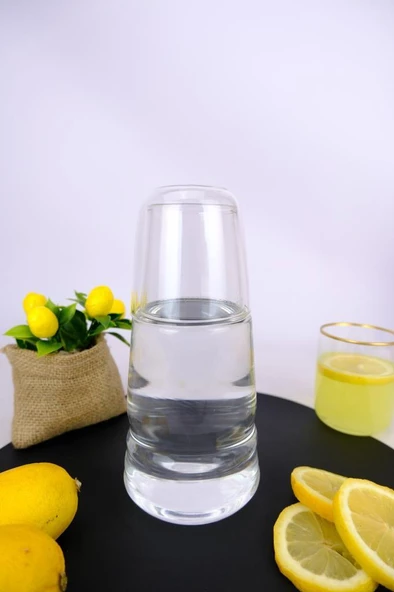 Digithome Cam Kapaklı Başucu Su ve Meşrubat Sürahisi Karaf Şişe 750 Ml – 04145 C1-1-154 ürün görseli 1