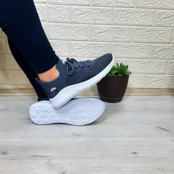 M.P 1501 Füme Renk Fuspetli Rahat ve Hafif Bayan Spor Ayakkabı ürün görseli 1