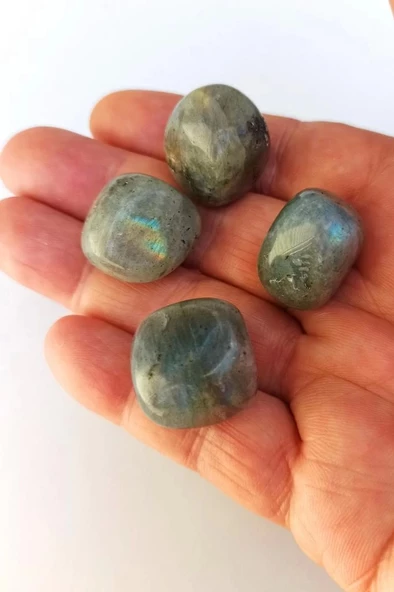 Açık Renk Labradorit 50 Gram Tamburlu Parçalar 468 ürün görseli 1