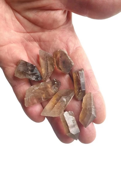 50 Gram Dumanlı Kuvars Küçük Piramit Uçlar 111-2 ürün görseli 1