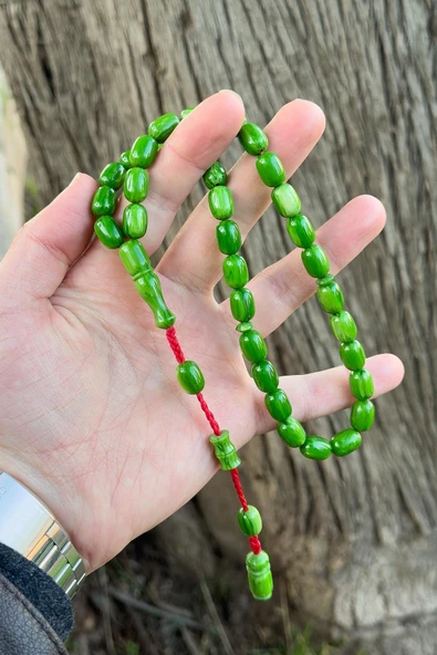 Güzel Çekimli Fıstık Yeşili Sıkma Kehribar Tesbih ürün görseli 1