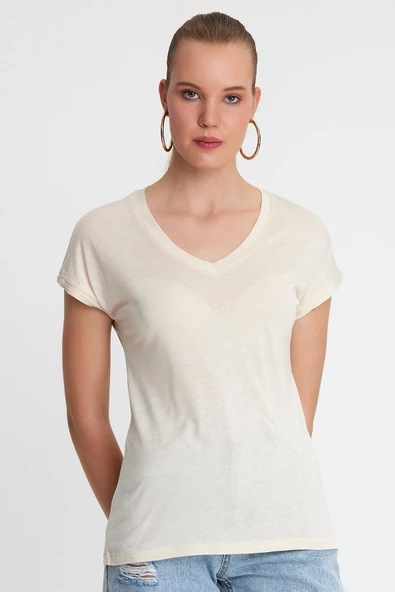 Kadın Bambu Kumaş V Yaka T-shirt  Bej ürün görseli 1