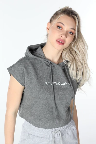 Kadın Baskılı Kapüşonlu Crop Sweat K.gri - Resim 4