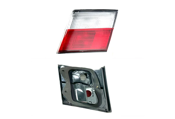 Leoparts Nissan Primera Stop Lambası İç Sağ Sedan 1996-2000 26550-2F925 ürün görseli 1