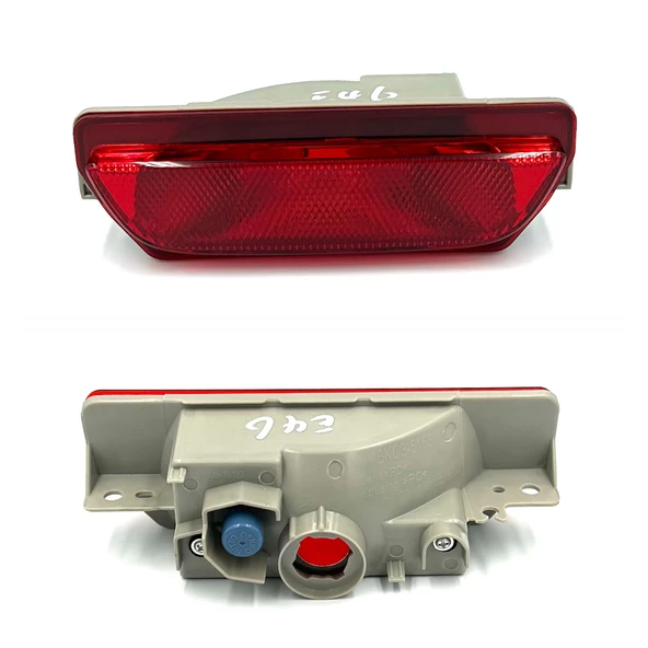 Leoparts Mazda 3 Arka Tampon Reflektörü (Orta) 2013-2018 BHR1-51-650 ürün görseli 1