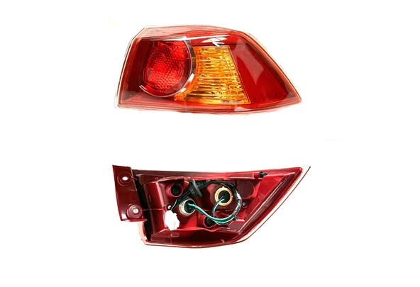 Leoparts Mitsubishi Lancer Stop Lambası Dış Sağ 2008-2012 8330A606 ürün görseli 1