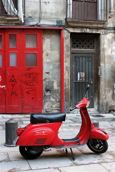 Kırmızı Vespa - Kanvas Tablo ürün görseli 1