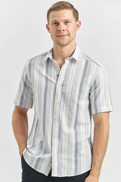Lacivert Kısa Kollu Çizgili Armürlü Pamuklu Casual Slim Fit Dar Kesim Gömlek 1004240243 ürün görseli 1