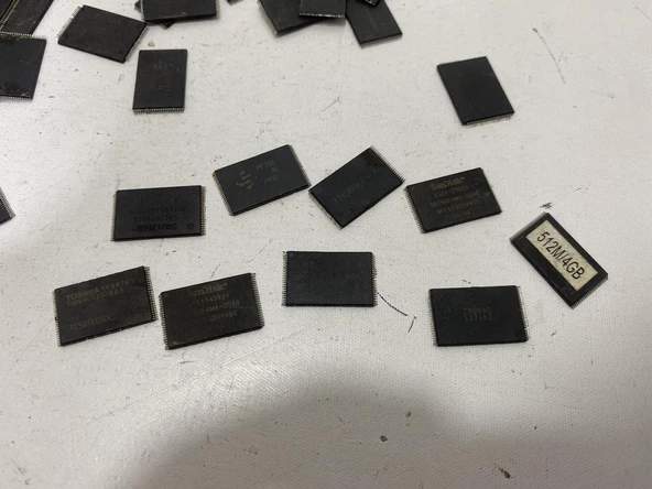 Flash Memory Bga Çip 4Gb 100 Adet (Çıkma Parça) - Resim 3