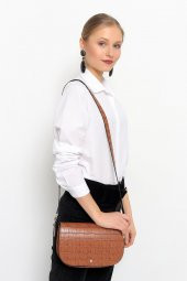Kroko Desen Kapaklı Baguette Bag thumbnail 3