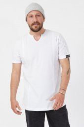 Trair Acik V Yaka Tshirt thumbnail 1