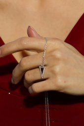 925 Ayar Gümüş Swarovski Ters Piramit Kolye 2 thumbnail 2