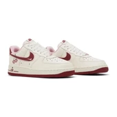 Nike Air Force 1 Low Valentines Day 2023 thumbnail 3