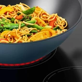 Joseph Joseph 45048 Space 32 cm Wok Tava thumbnail 4