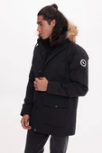 Black CANADA thumbnail 3