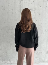 Siyah Marka Model Yumoş Triko Kazak thumbnail 6