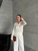 Ekru Polo Yaka Mini Topçuklu Bluz thumbnail 6
