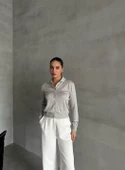 Gri Polo Yaka Mini Topçuklu Bluz thumbnail 9