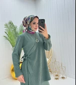 VıoShıne Kadın Yelekli Triko Elbise thumbnail 2