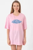 Beyblade Logo Pembe Kadın Oversize Tshirt thumbnail 1