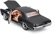 Maisto 1965 Buick Riviera  1/26 Model Araba thumbnail 3