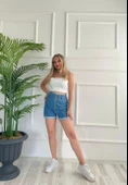 Kadın Plise Detaylı Mavi Kot Şort thumbnail 1